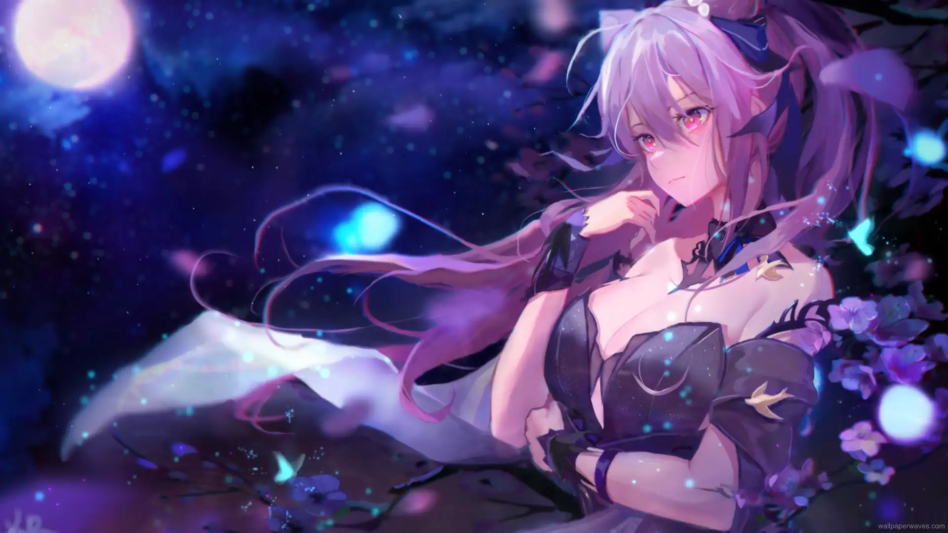 Keqing from Genshin Impact glowing with electro energy on a rooftop with lightning and city lights in a powerful anime wallpaper.
