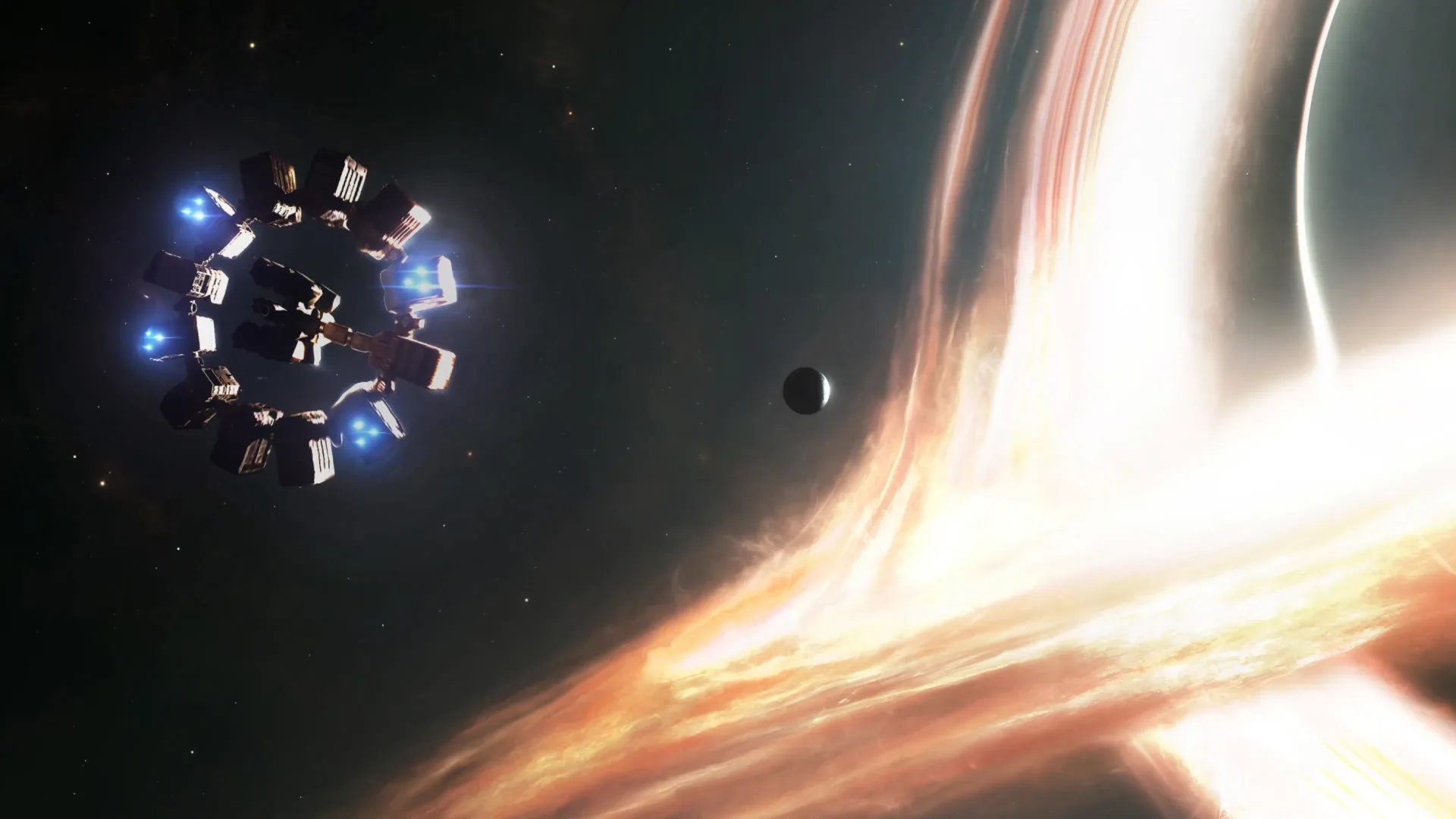 Animated depiction of Gargantua, the black hole from Interstellar, featuring gravitational lensing and a luminous accretion disk.